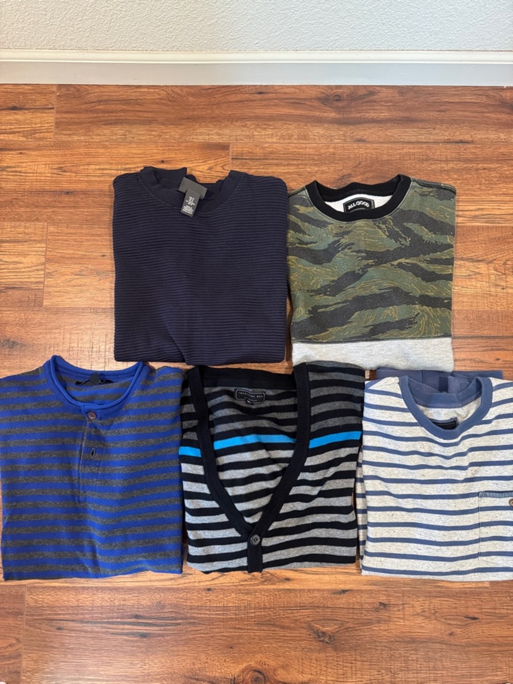 Men's Long Sleeve Sweater Lot sz: M, L, XL lot of 5